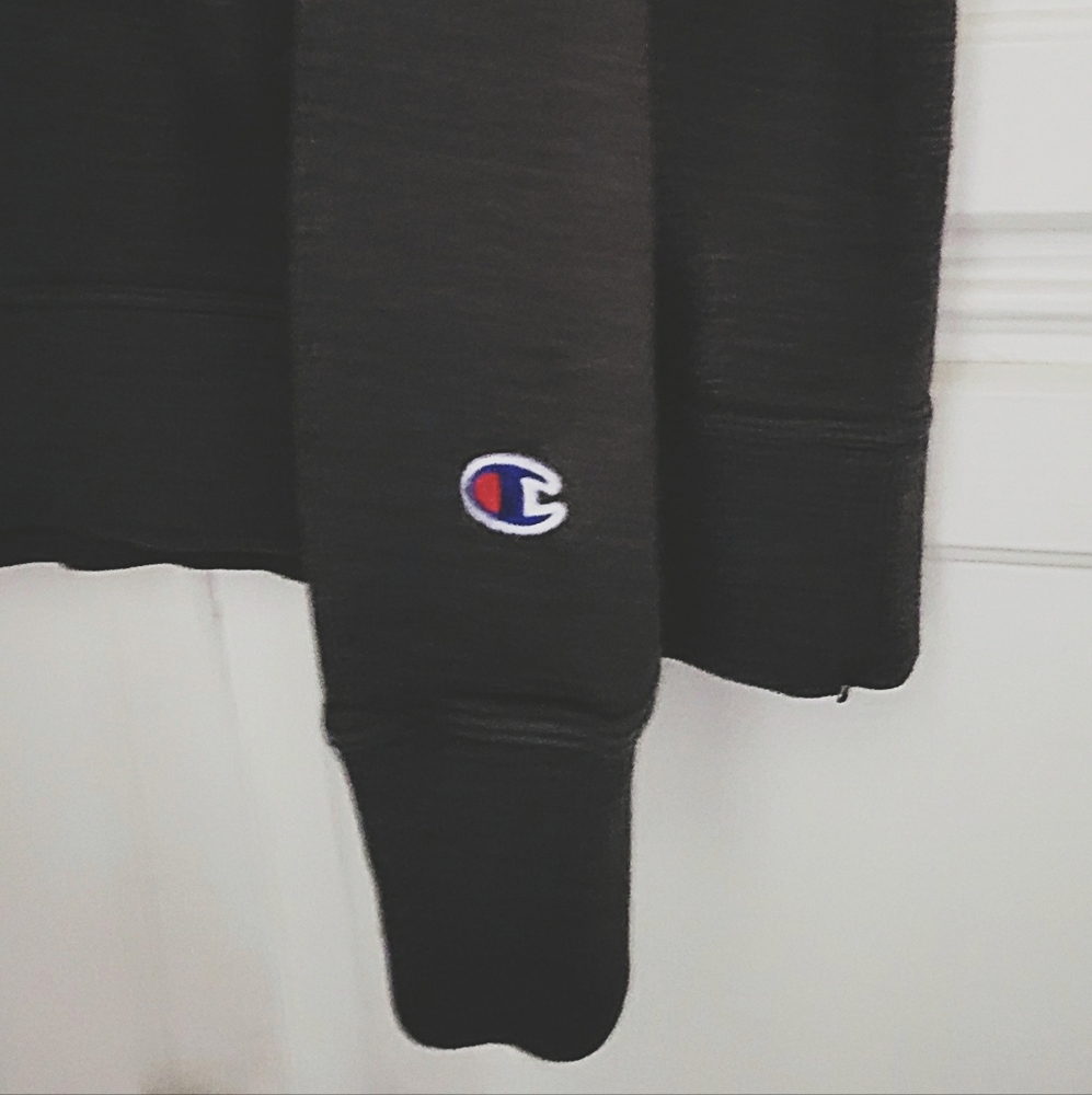 Champion Grey Pullover Sweater Size Large - Picture 4 of 5